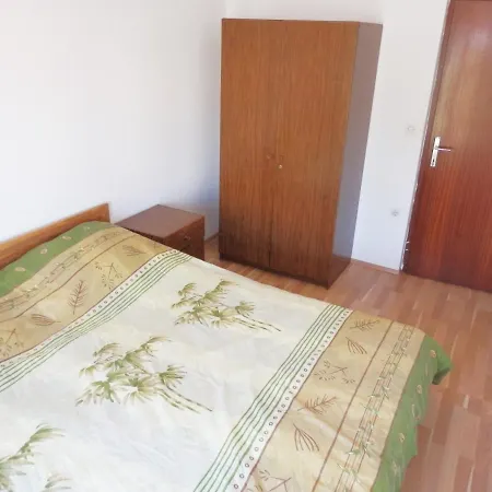 Apartment Ljubica *